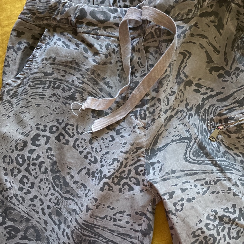 Tempo Paris Pull on Stretch straight legs Pants - Picture 11 of 11